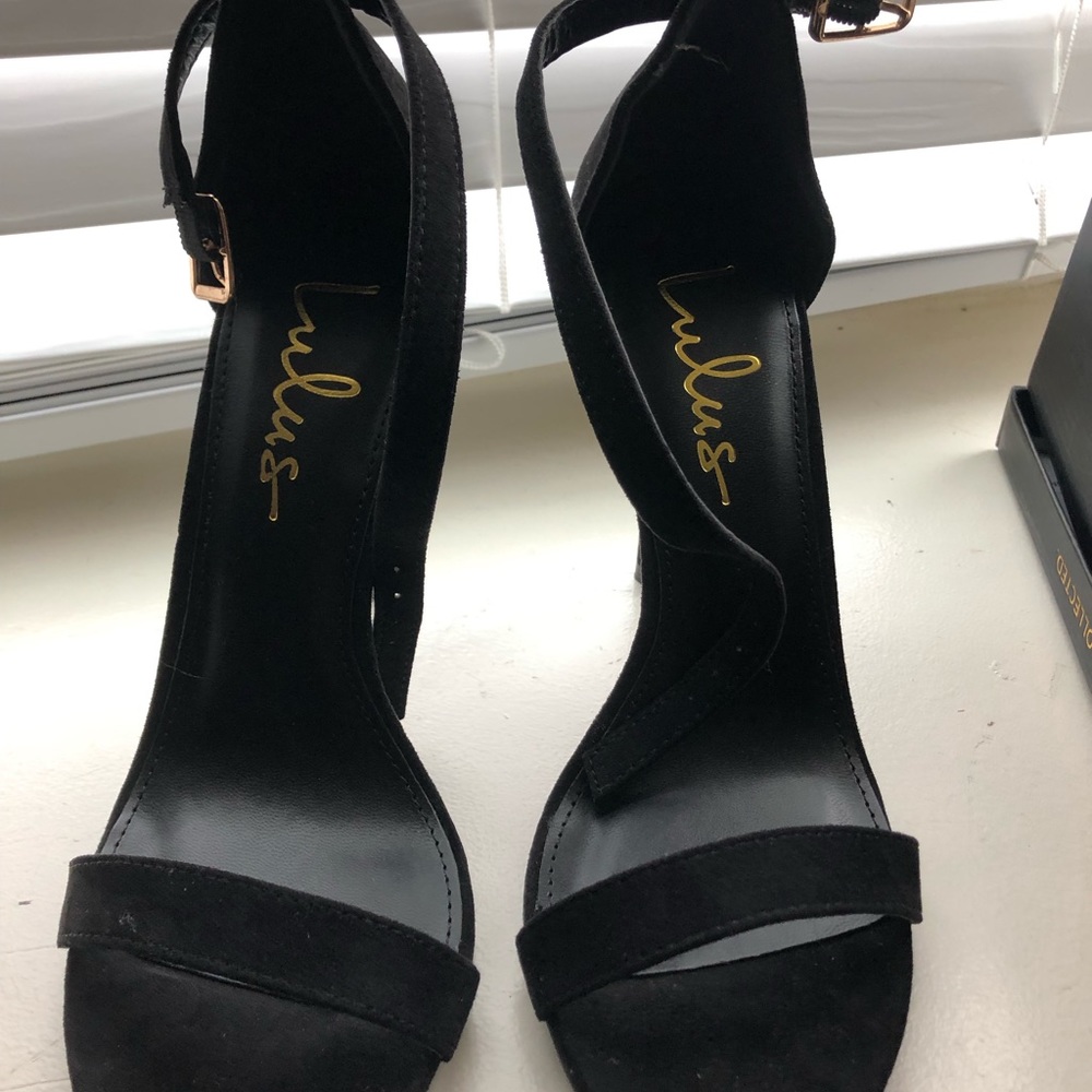 Lulu’s Elsi Single Strap Heel